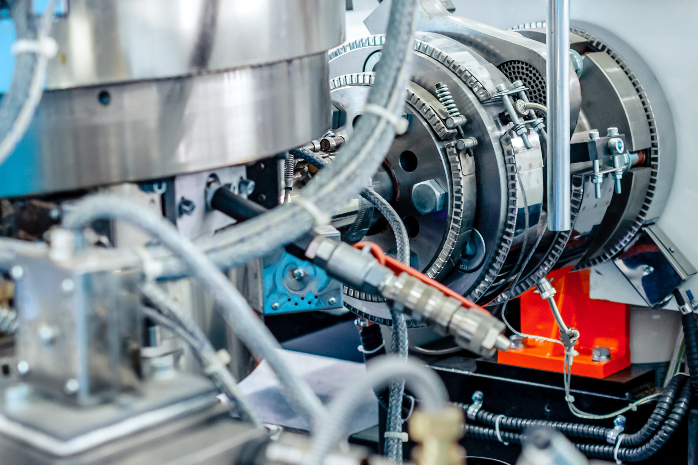 Thermoset Molding and Thermoplastic Molding