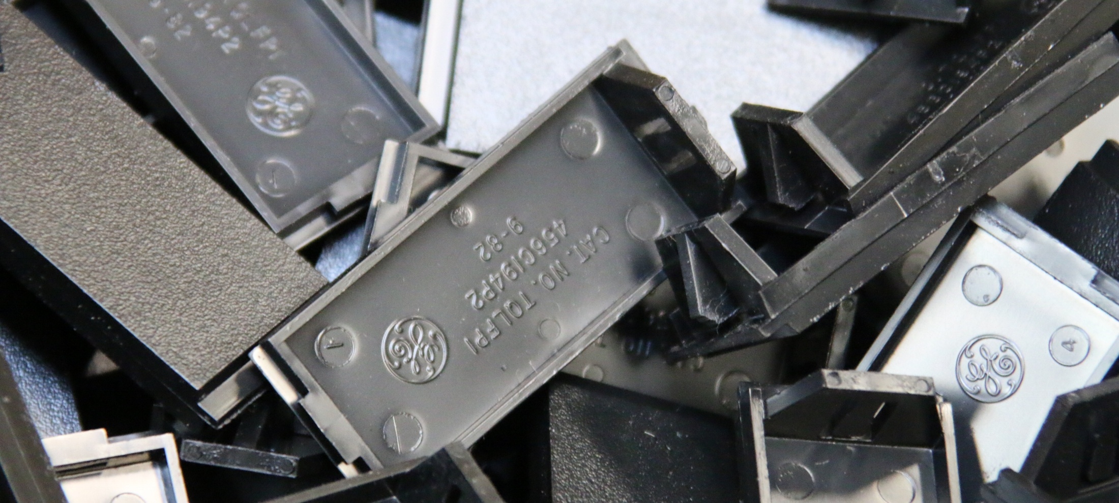 Thermoset Molding and Thermoplastic Molding